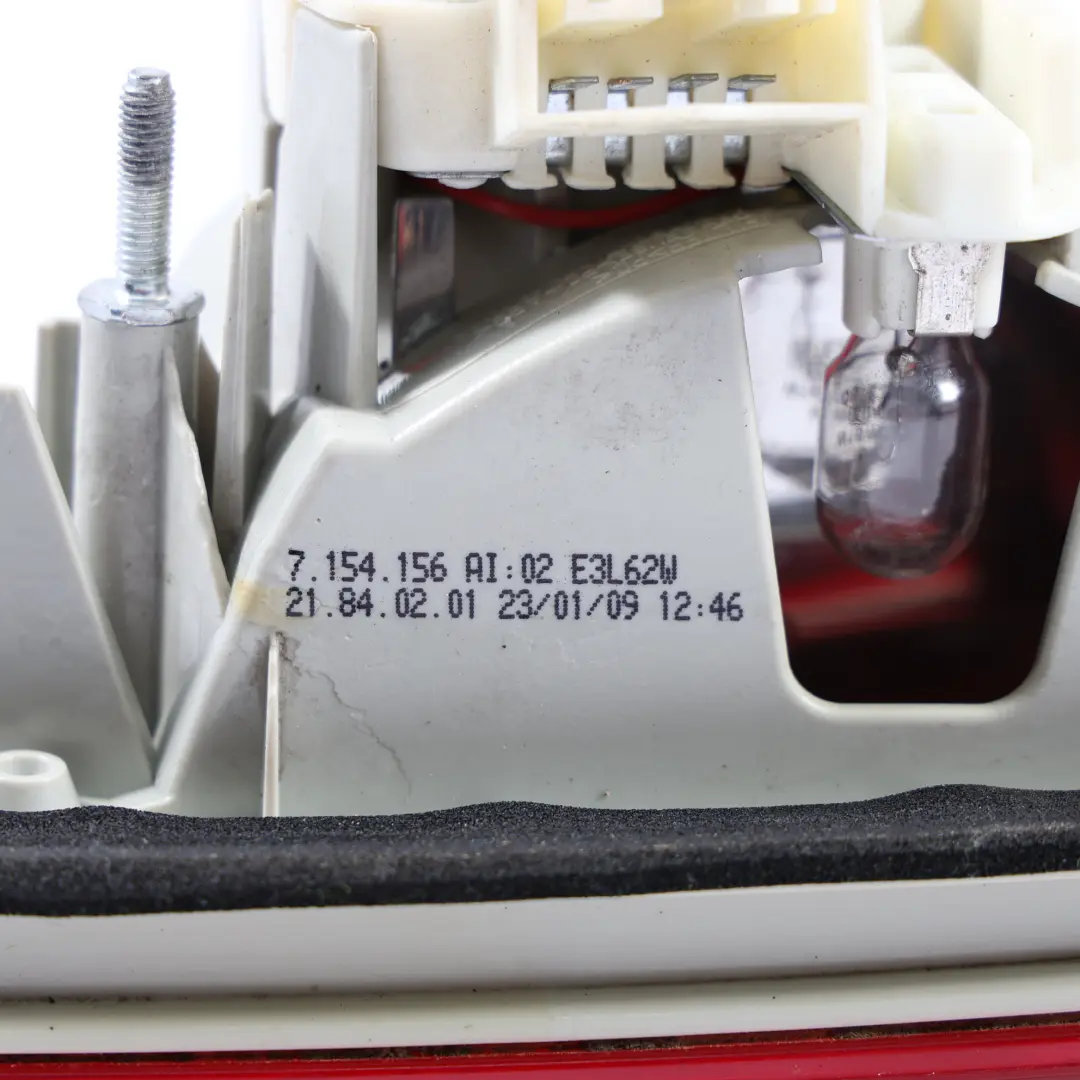BMW E90 LCI Rear Light Lamp In Trunk Lid Right O/S - SKU 7154156-1 - Part number 7154156