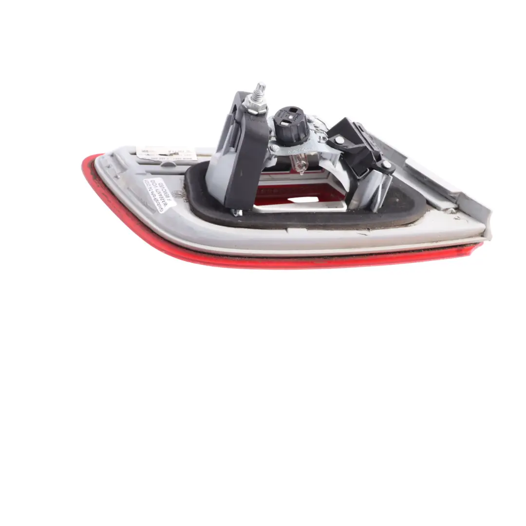 Feu arrière de coffre hayon droit pour BMW E92 à propos du numéro de pièce 7162300 BMW E92 Feu arrière de coffre hayon droit - SKU 7162300-3 - Numéro de pièce 7162300