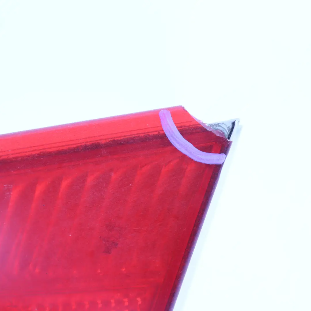 Lampa w Klapę Tylna Prawa Tył Prawy do BMW E92 o numerze 7162300 BMW E92 Lampa w Klapę Tylna Prawa Tył Prawy - SKU 7162300-3 - Numer Części 7162300