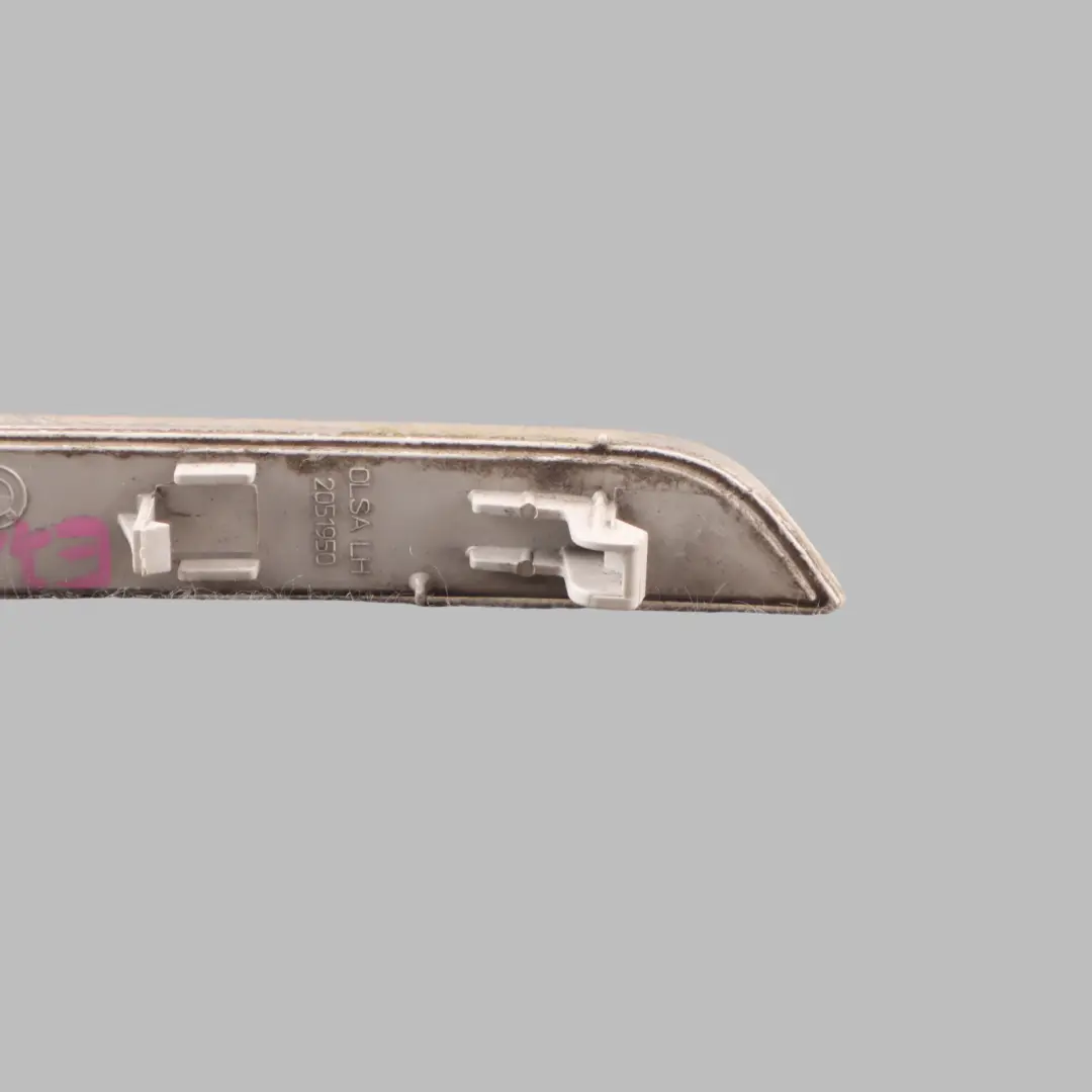 Front Bumper Reflector Left N/S to BMW X5 E70 X6 E71 E72 with Part number 7187087 BMW X5 E70 X6 E71 E72 Front Bumper Reflector Left N/S - SKU 7187087 - Part number 7187087