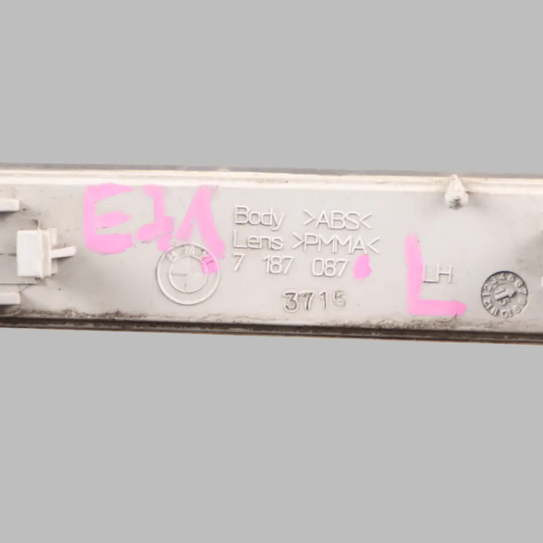 Front Bumper Reflector Left N/S to BMW X5 E70 X6 E71 E72 with Part number 7187087 BMW X5 E70 X6 E71 E72 Front Bumper Reflector Left N/S - SKU 7187087 - Part number 7187087