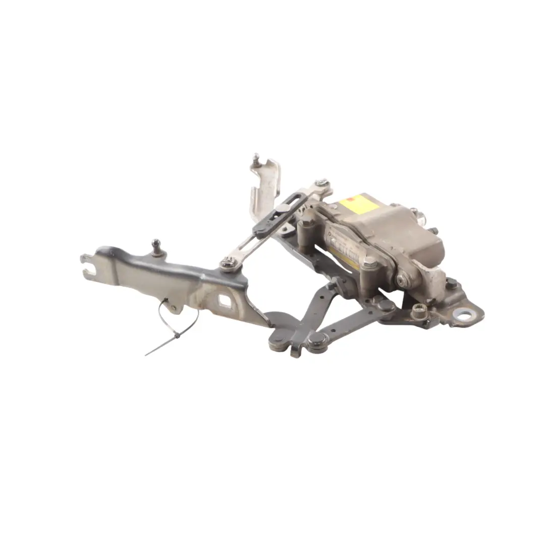 Hood Hinge BMW F10 F11 Engine Bonnet Left N/S Actuator Schwarz 2 Black - 668 to with Part number 7191049 Hood Hinge BMW F10 F11 Engine Bonnet Left N/S Actuator Schwarz 2 Black - 668 - SKU 7191049-SCH - Part number 7191049