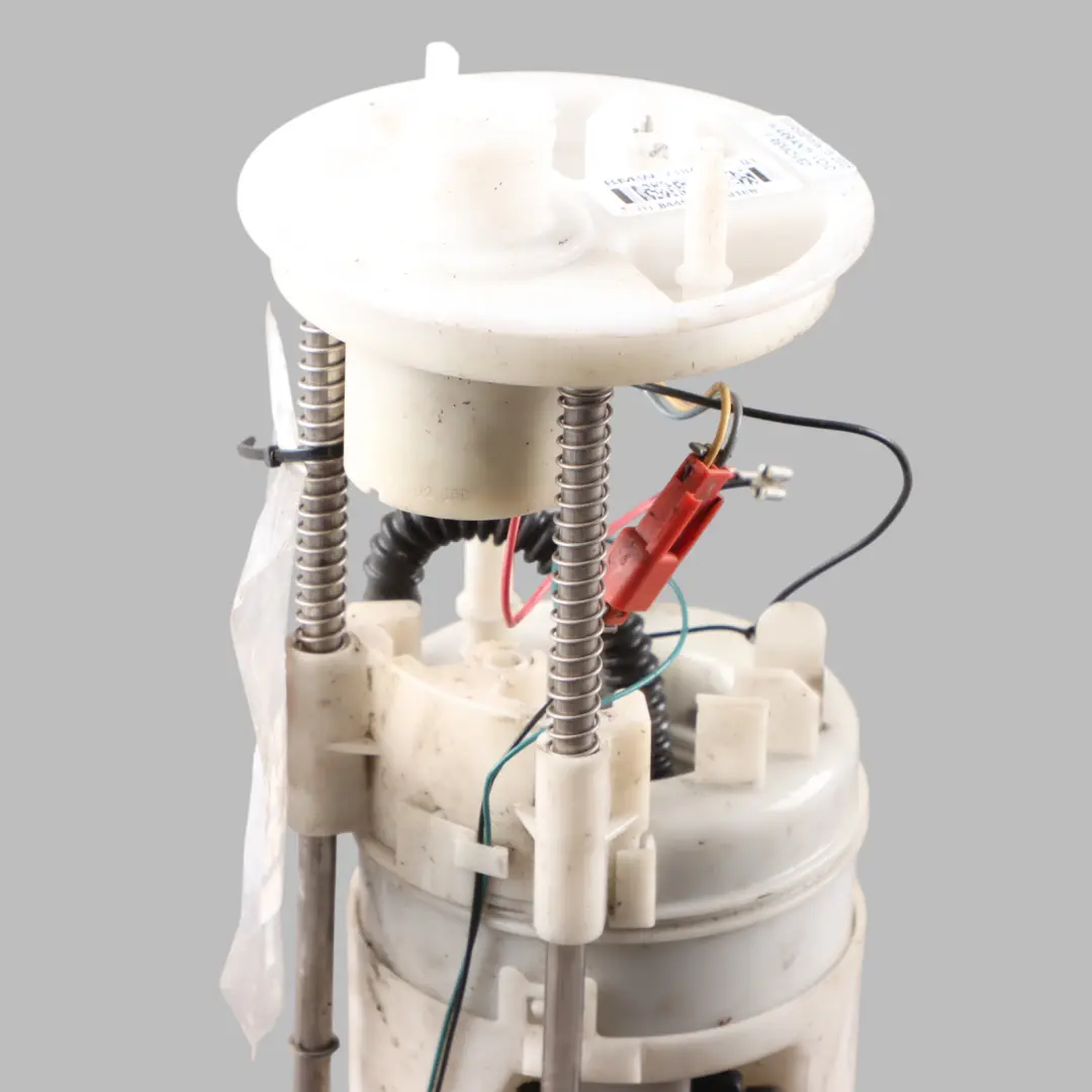 4.8i N62N Petrol Fuel Tank Sending Delivery Unit Pump to BMW X5 E70 with Part number 7195464 BMW X5 E70 4.8i N62N Petrol Fuel Tank Sending Delivery Unit Pump - SKU 7195464 - Part number 7195464
