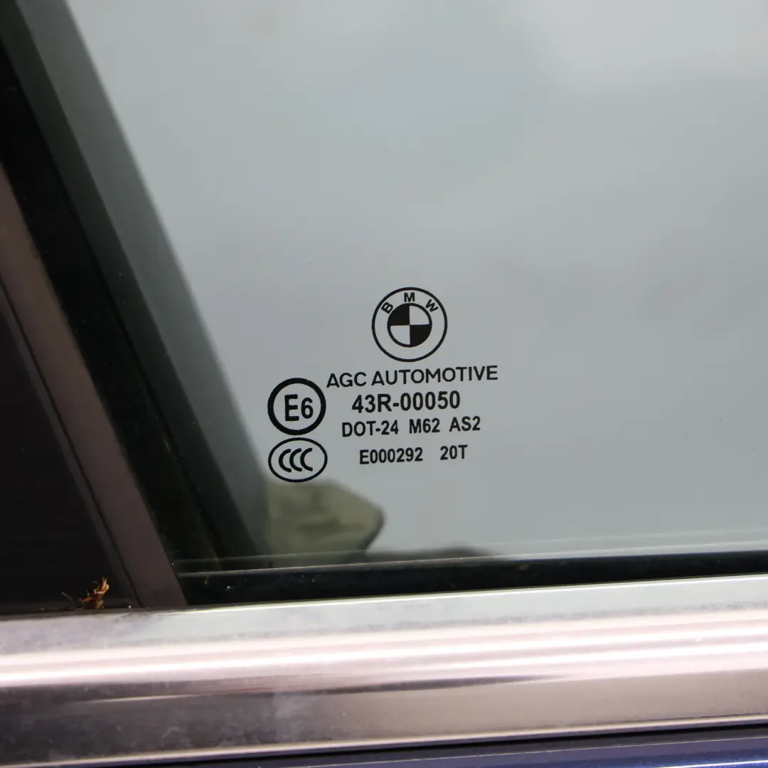 Porta Anteriore Destra Tiefseeblau Deep Sea Blue Metallic - A76 per BMW F10 F11 con numero di parte 7206108 BMW F10 F11 Porta Anteriore Destra Tiefseeblau Deep Sea Blue Metallic - A76 - SKU 7206108-DSB1 - Numero di parte 7206108