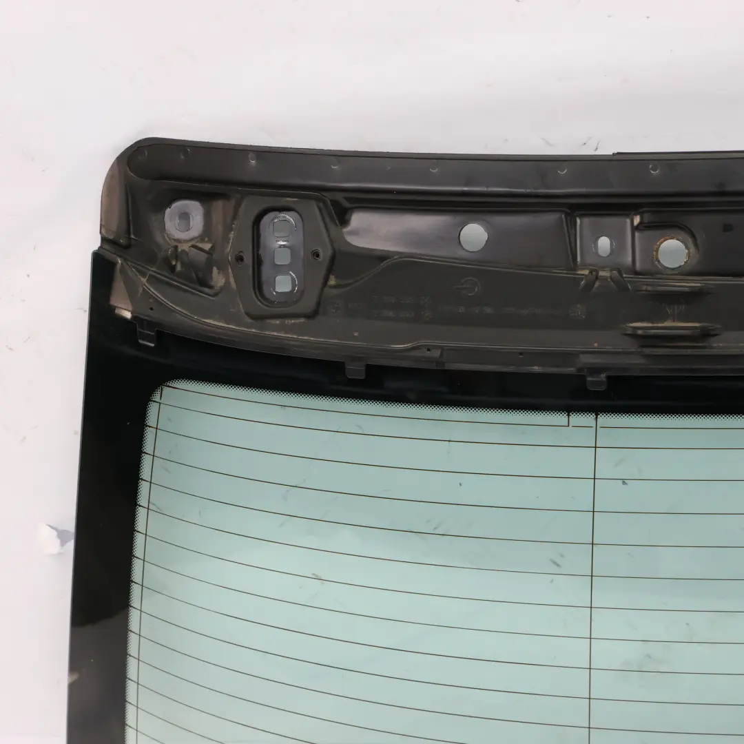 Szyba W Klapę Klapy Bagażnika Tył AS2 do BMW F11 Kombi o numerze 7206562 BMW F11 Kombi Szyba W Klapę Klapy Bagażnika Tył AS2 - SKU 7206562 - Numer Części 7206562
