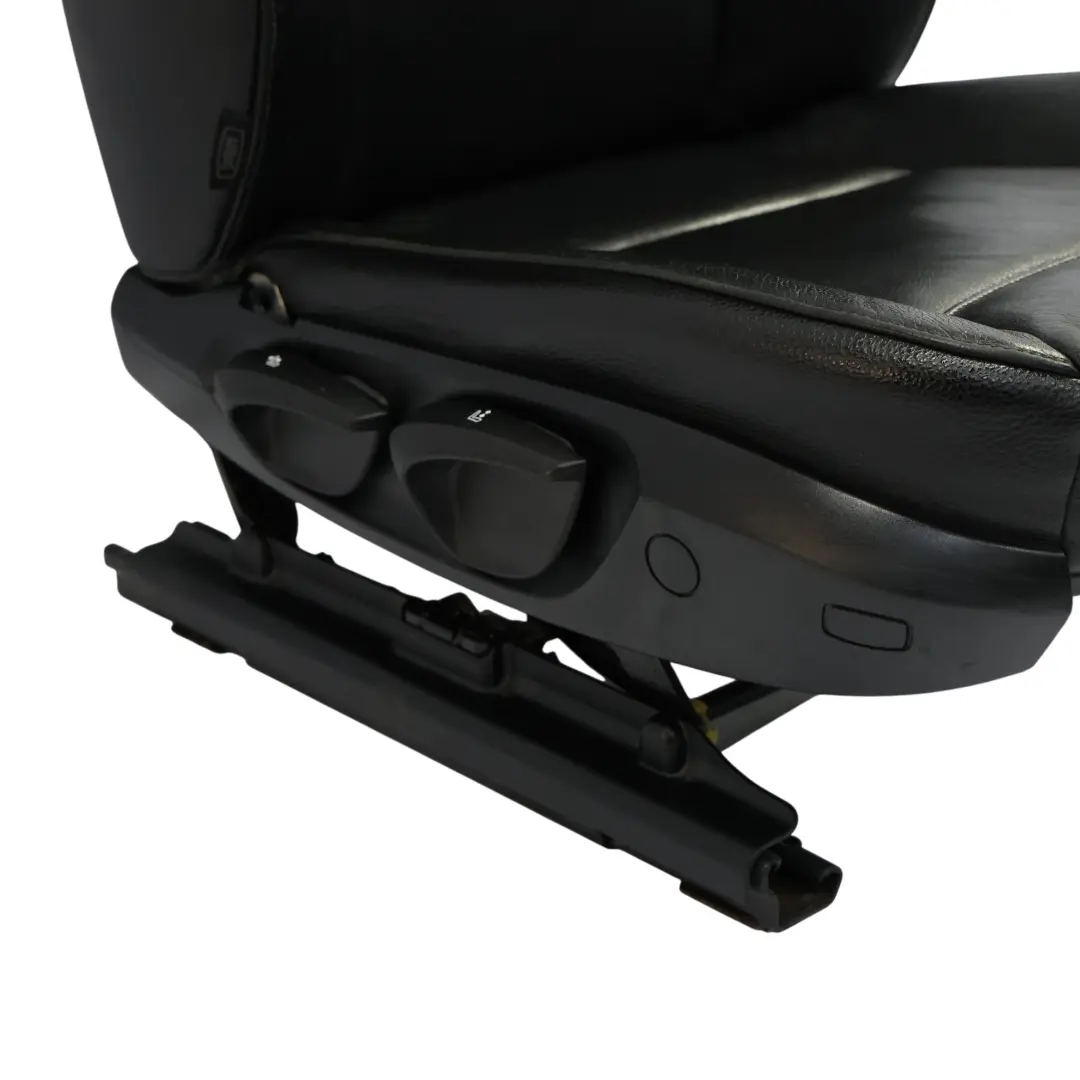 BMW E90 E91 LCI Fotel Przedni Prawy Grzany Czarna Skóra Dakota - SKU 7246800-4 - Numer Części 7246800