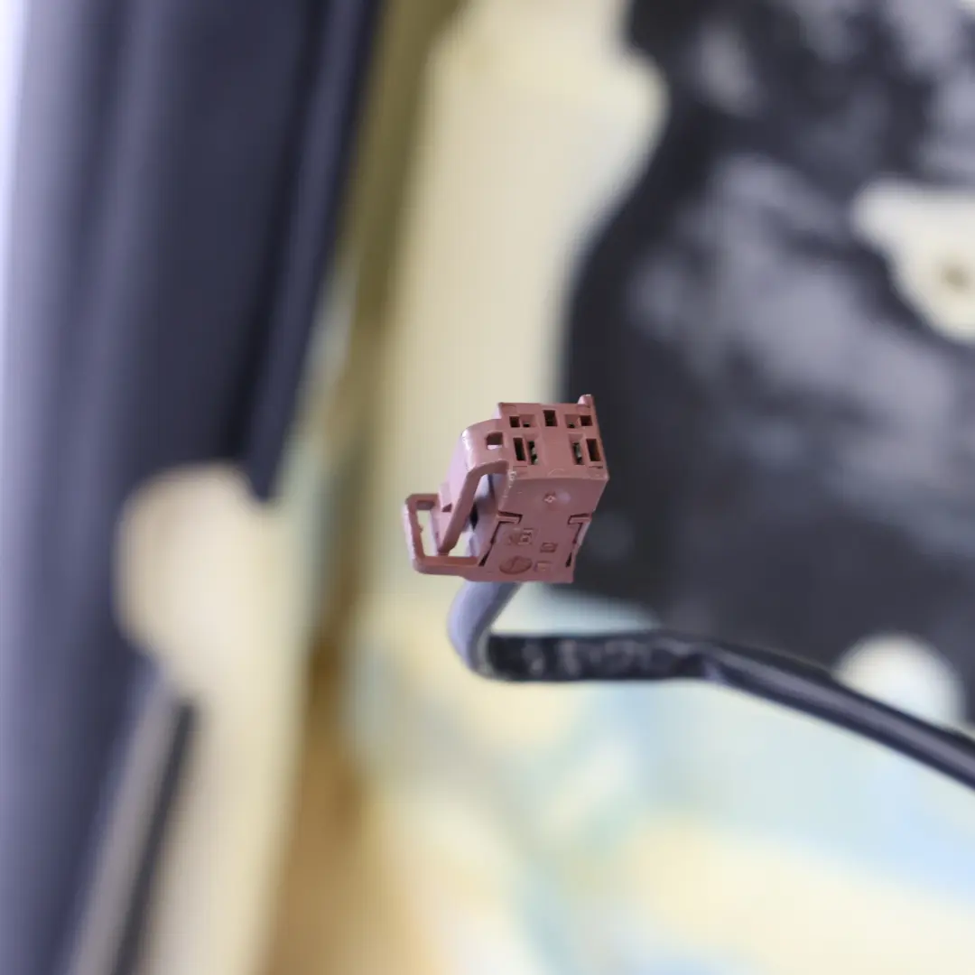 Sedile Anteriore Destro Riscaldato Pelle Nevada Interno Nero per BMW F25 con numero di parte 7255656 BMW F25 Sedile Anteriore Destro Riscaldato Pelle Nevada Interno Nero - SKU 7255656-2 - Numero di parte 7255656