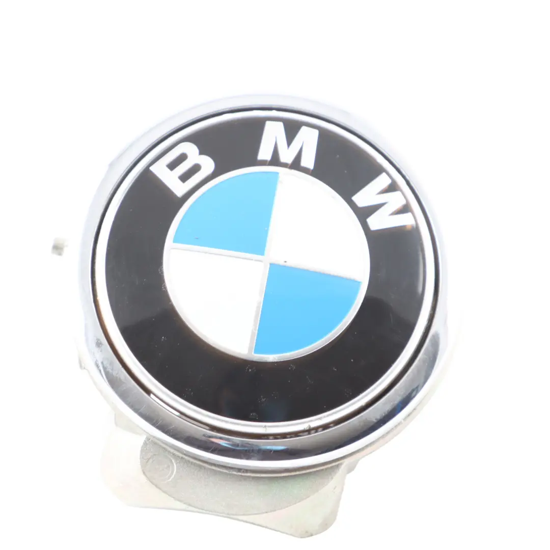 Emblem Button BMW F06 F12 F13 F31 Boot Handle Reversing Camera Housing to with Part number 7273659 Emblem Button BMW F06 F12 F13 F31 Boot Handle Reversing Camera Housing - SKU 7273659 - Part number 7273659