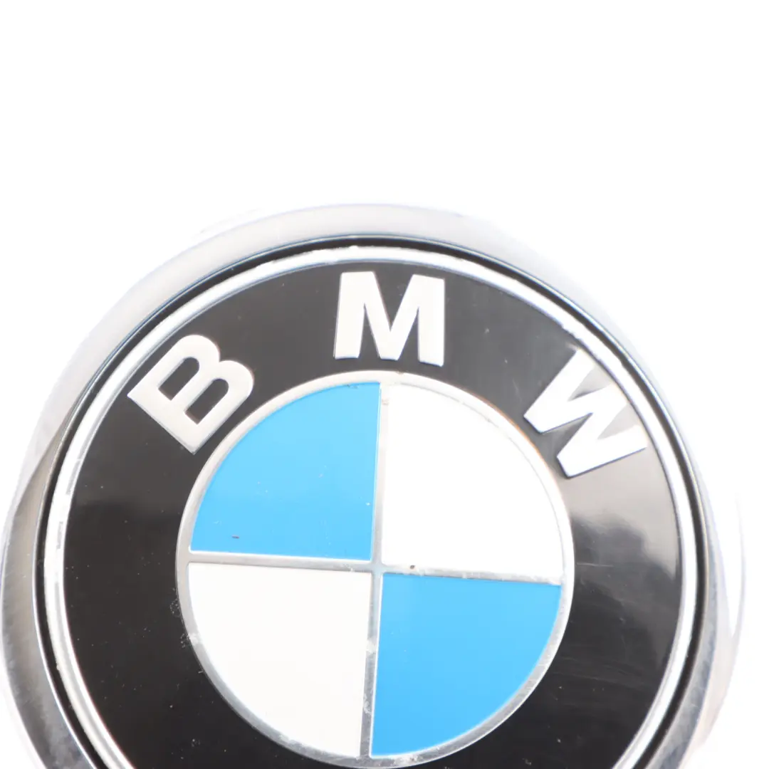 Emblem Button BMW F06 F12 F13 F31 Boot Handle Reversing Camera Housing to with Part number 7273659 Emblem Button BMW F06 F12 F13 F31 Boot Handle Reversing Camera Housing - SKU 7273659 - Part number 7273659
