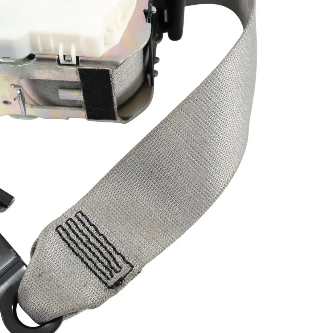Cinturón De Seguridad Trasero Derecho Everest Gris para BMW F11 Touring con número de pieza 7285872 BMW F11 Touring Cinturón De Seguridad Trasero Derecho Everest Gris - SKU 7285872 - Número de pieza 7285872