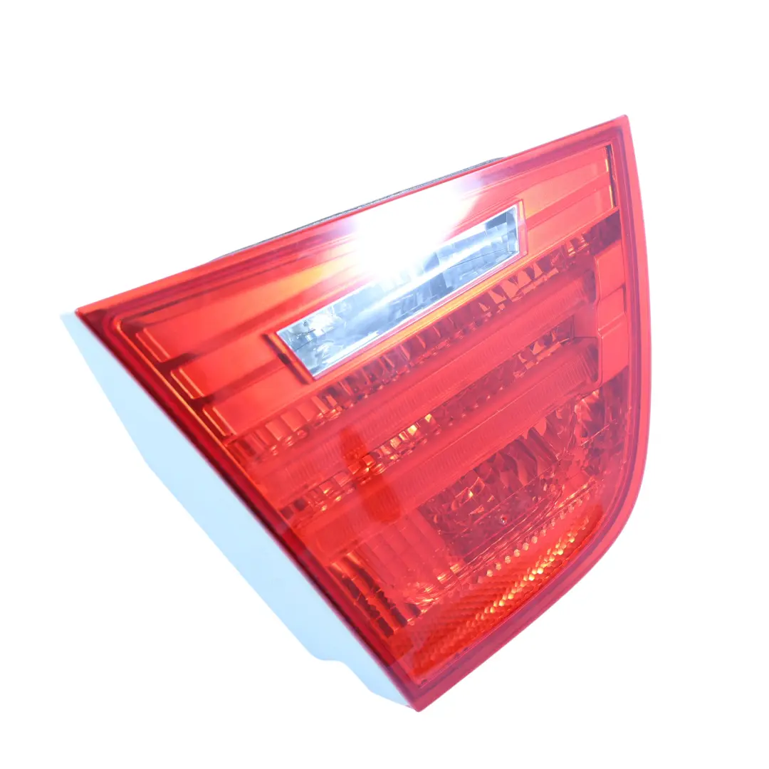 Lampa Tylna Klapa Bagażnika Lewa do BMW E91 LCI Touring o numerze 7289433 BMW E91 LCI Touring Lampa Tylna Klapa Bagażnika Lewa - SKU 7289433-2 - Numer Części 7289433