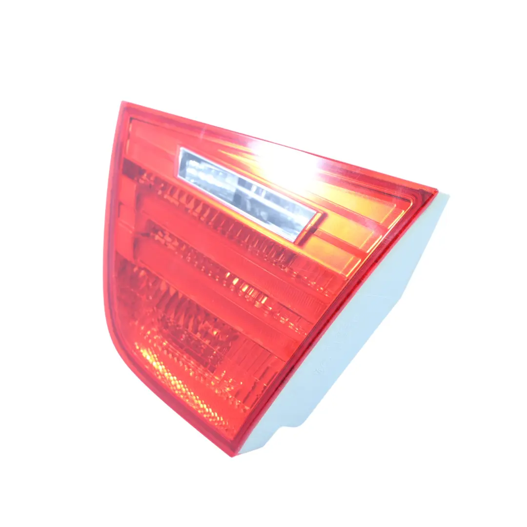 Lampada Posteriore Nel Portellone Del Bagagliaio Destra per BMW E91 LCI con numero di parte 7289434 BMW E91 LCI Lampada Posteriore Nel Portellone Del Bagagliaio Destra - SKU 7289434-1 - Numero di parte 7289434