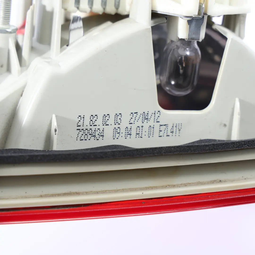 BMW E91 LCI Lampa Tylna Klapa Bagażnika Prawa - SKU 7289434-1 - Numer Części 7289434