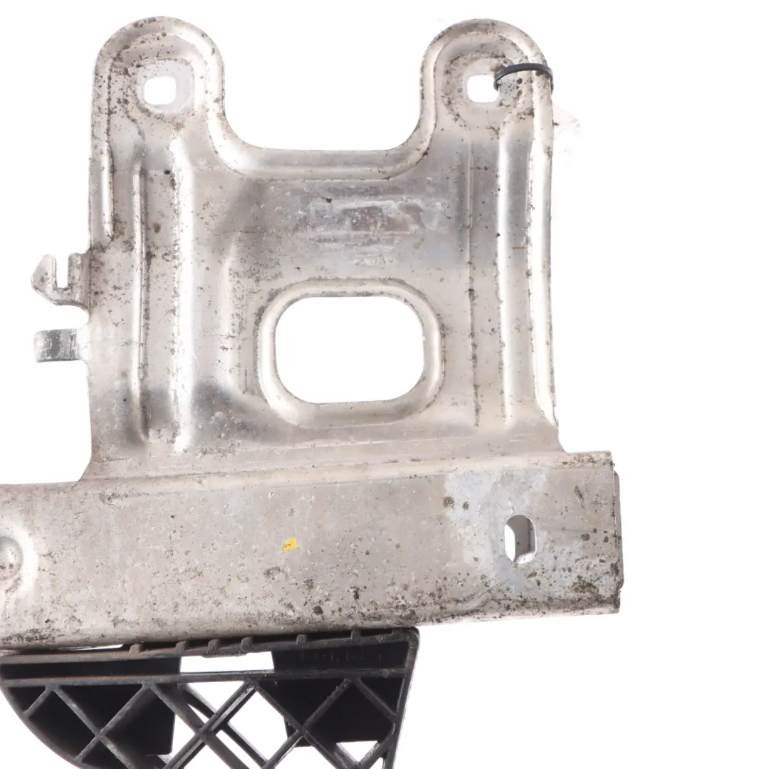 Front Bumper Deformation Element Mount Bracket Crash Right O/S to BMW F33 with Part number 7289910 BMW F33 Front Bumper Deformation Element Mount Bracket Crash Right O/S - SKU 7289910-1 - Part number 7289910
