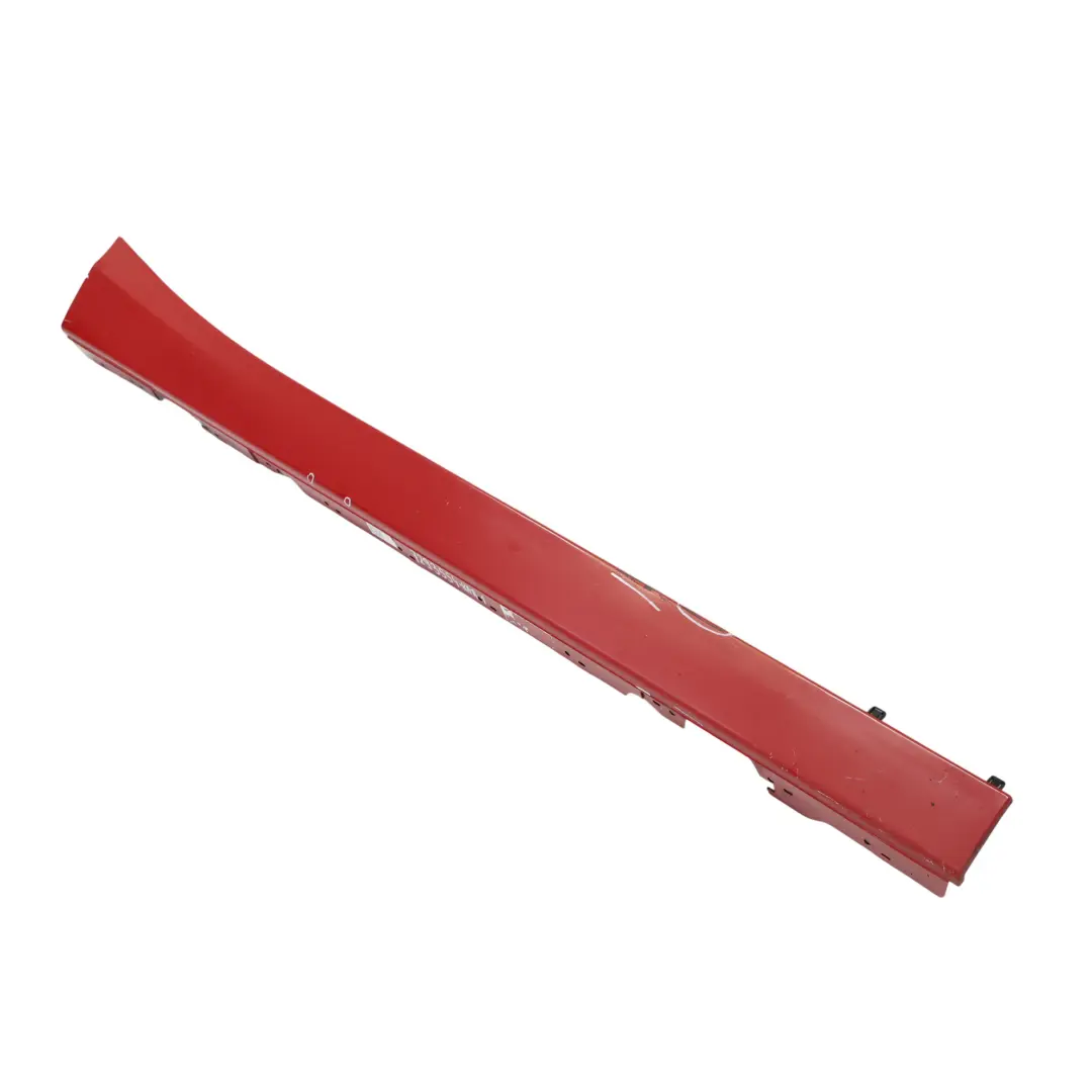 Moldura De Umbral BMW F20 Faldón Lateral Derecho Exterior Karmesinrot Rojo - A61 para con número de pieza 7293554 Moldura De Umbral BMW F20 Faldón Lateral Derecho Exterior Karmesinrot Rojo - A61 - SKU 7293554-KAR1 - Número de pieza 7293554