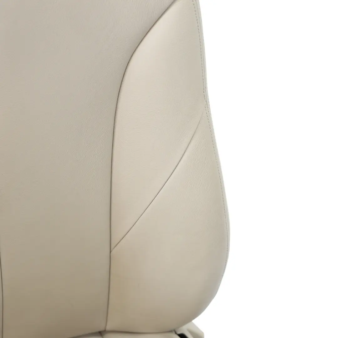 Sedile Anteriore Sinistro Interno Riscaldato Pelle Dakota Oyster per BMW F20 con numero di parte 7295111 BMW F20 Sedile Anteriore Sinistro Interno Riscaldato Pelle Dakota Oyster - SKU 7295111-1 - Numero di parte 7295111