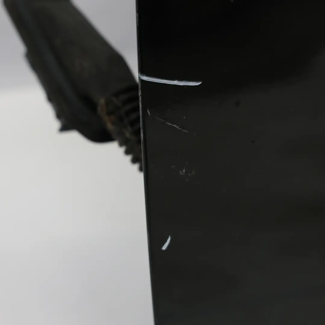 Puerta BMW F30 F31 Delantera Izquierda Black Sapphire Metallic - 475 para con número de pieza 7298565 Puerta BMW F30 F31 Delantera Izquierda Black Sapphire Metallic - 475 - SKU 7298565-BS - Número de pieza 7298565