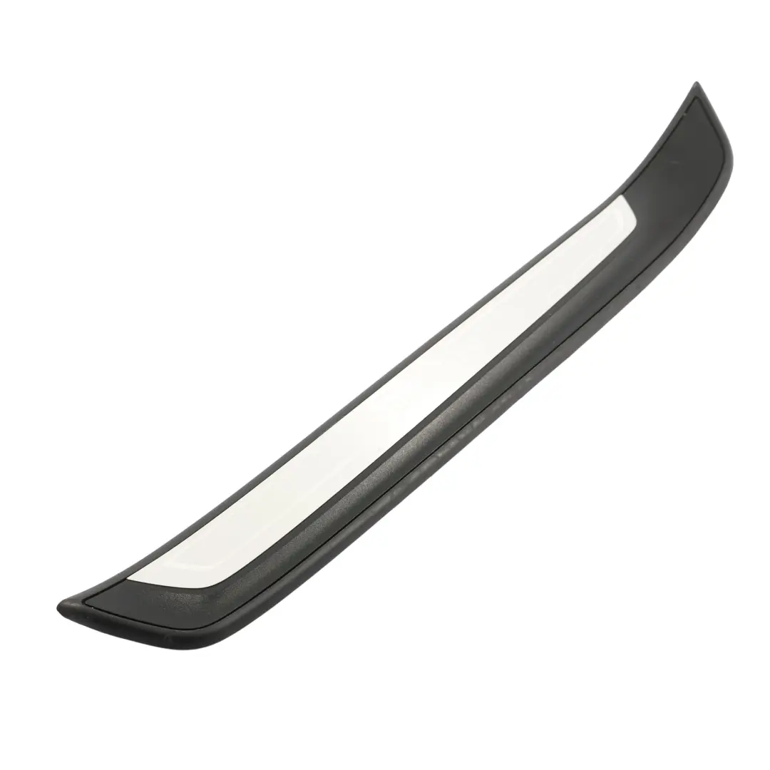 Puerta Delantera Kick Plate Entrada Cubierta Entrada Izquierda para BMW E84 con número de pieza 7318567 BMW E84 Puerta Delantera Kick Plate Entrada Cubierta Entrada Izquierda - SKU 7318567 - Número de pieza 7318567