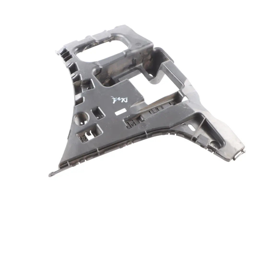 Guida Paraurti BMW F46 Paraurti Posteriore Montaggio Laterale Destro per con numero di parte 7318754 Guida Paraurti BMW F46 Paraurti Posteriore Montaggio Laterale Destro - SKU 7318754 - Numero di parte 7318754