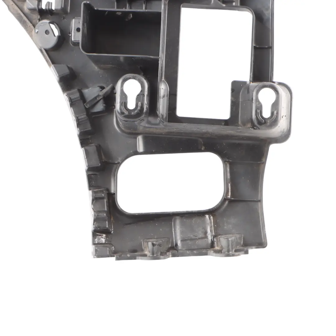 Guida Paraurti BMW F46 Paraurti Posteriore Montaggio Laterale Destro per con numero di parte 7318754 Guida Paraurti BMW F46 Paraurti Posteriore Montaggio Laterale Destro - SKU 7318754 - Numero di parte 7318754