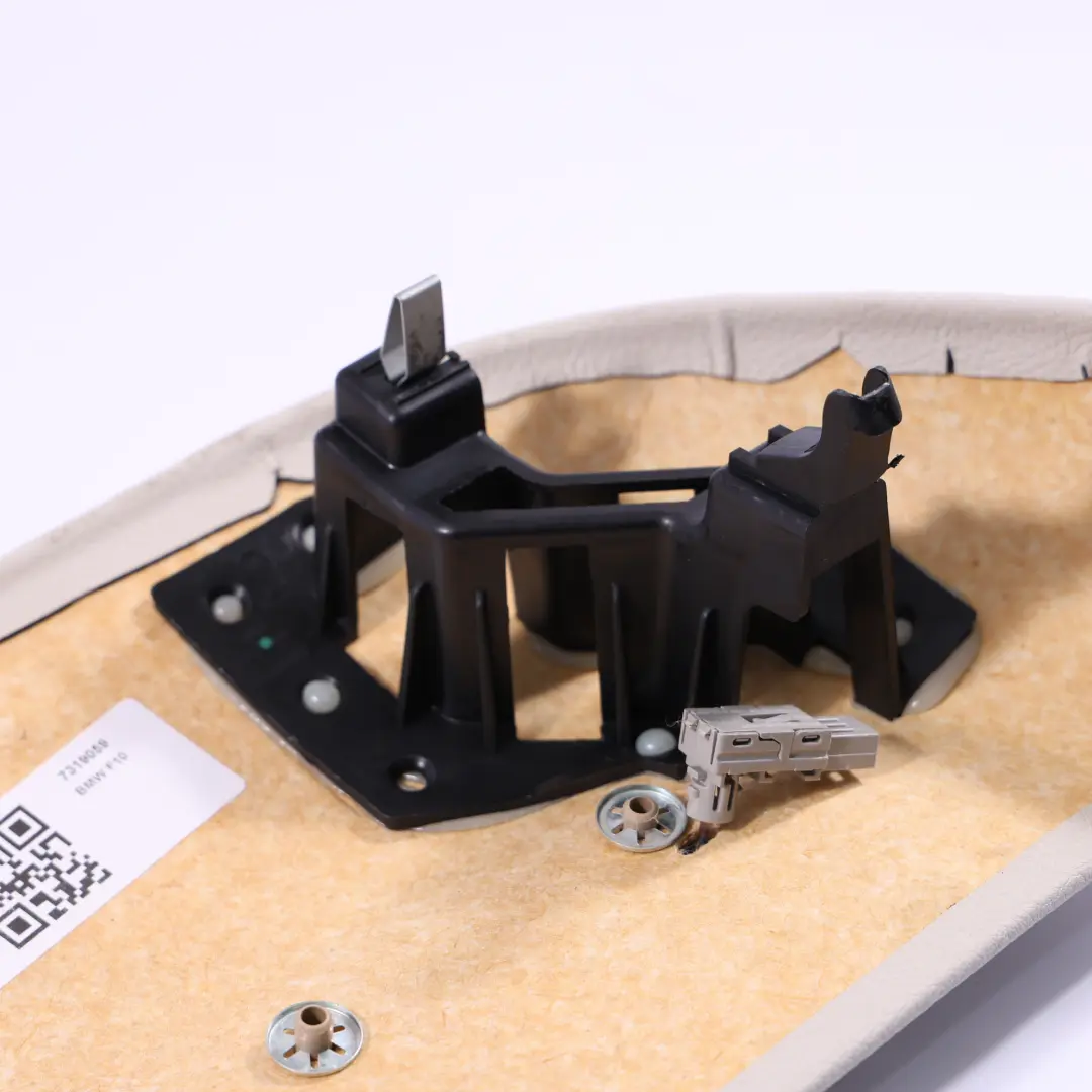 BMW F07N F10N F11N Tapiceria Asiento Tapa Panel Lateral Asiento Trasero - SKU 7319059 - Número de pieza 7319059