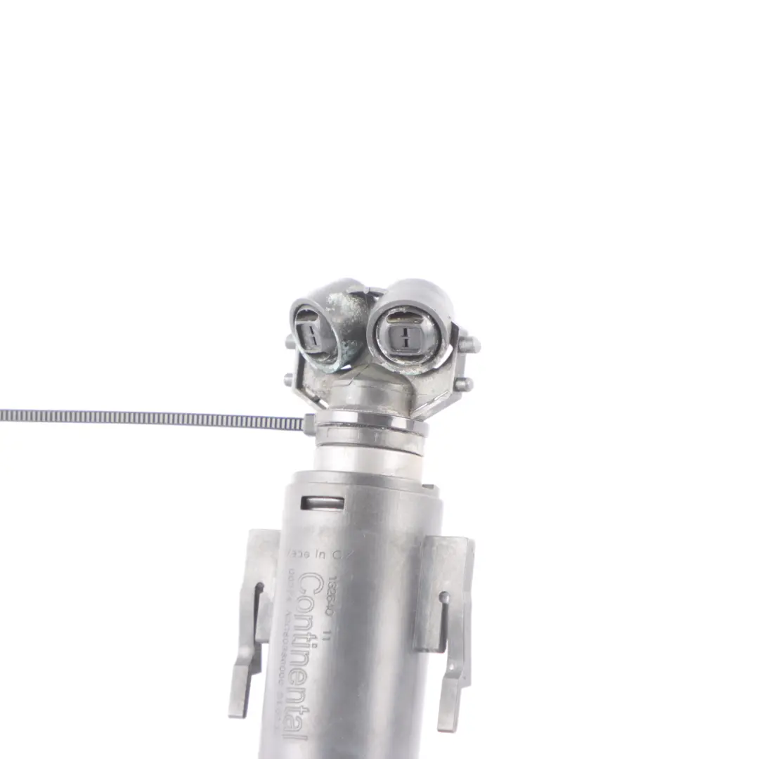 Front Lamp Headlight Washer Jet Spray Nozzle Right O/S to BMW E84 with Part number 7321892 BMW E84 Front Lamp Headlight Washer Jet Spray Nozzle Right O/S - SKU 7321892 - Part number 7321892