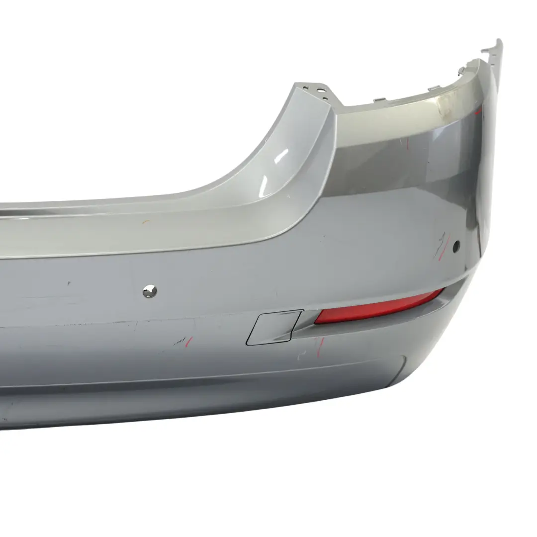 Tylny Zderzak PDC Spacegrau Szary Metalik - A52 do BMW F10 LCI o numerze 7332764 BMW F10 LCI Tylny Zderzak PDC Spacegrau Szary Metalik - A52 - SKU 7332764-SCG - Numer Części 7332764