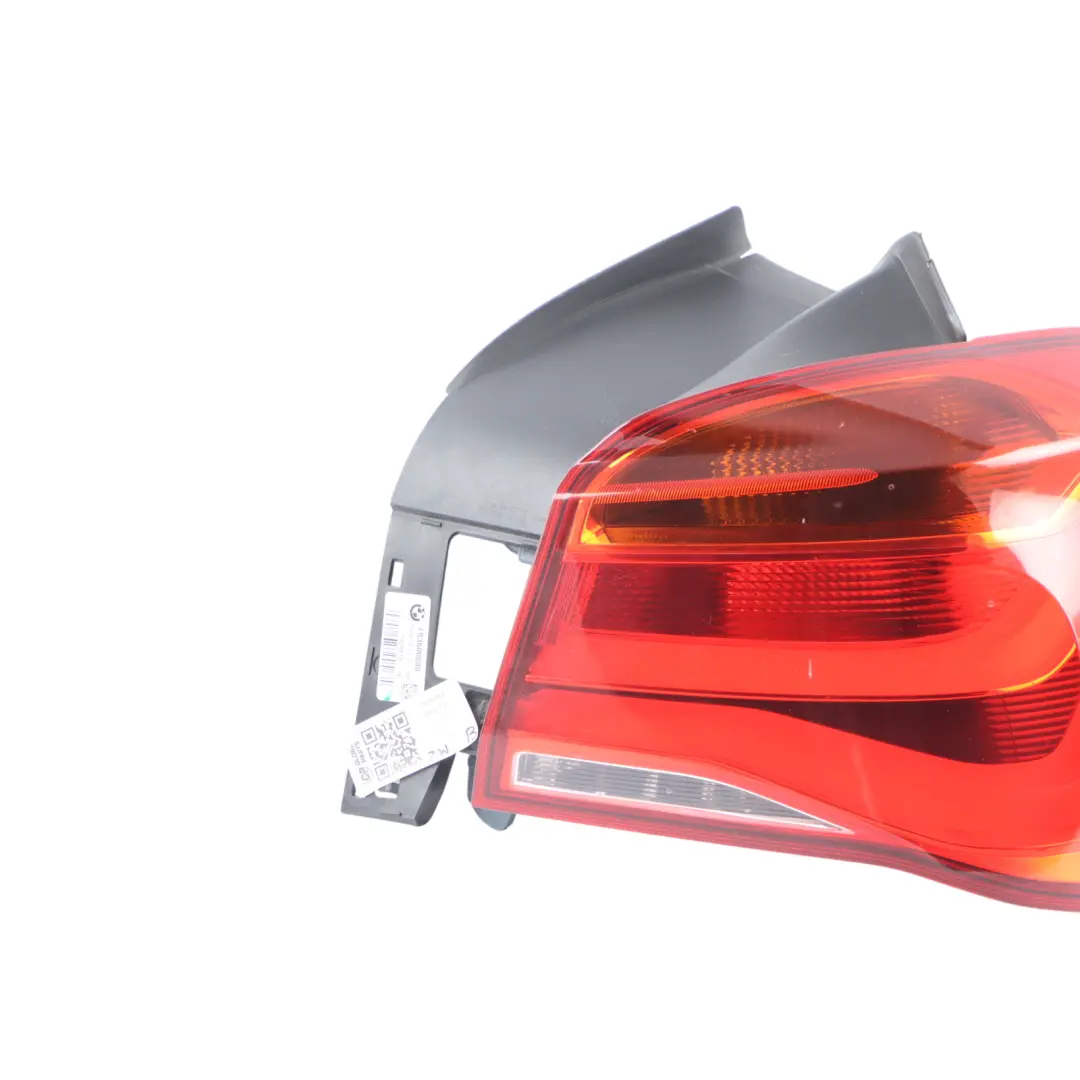 Fanale posteriore Pannello laterale destro per BMW F20 F21 LCI con numero di parte 7359018 BMW F20 F21 LCI Fanale posteriore Pannello laterale destro - SKU 7359018-1 - Numero di parte 7359018