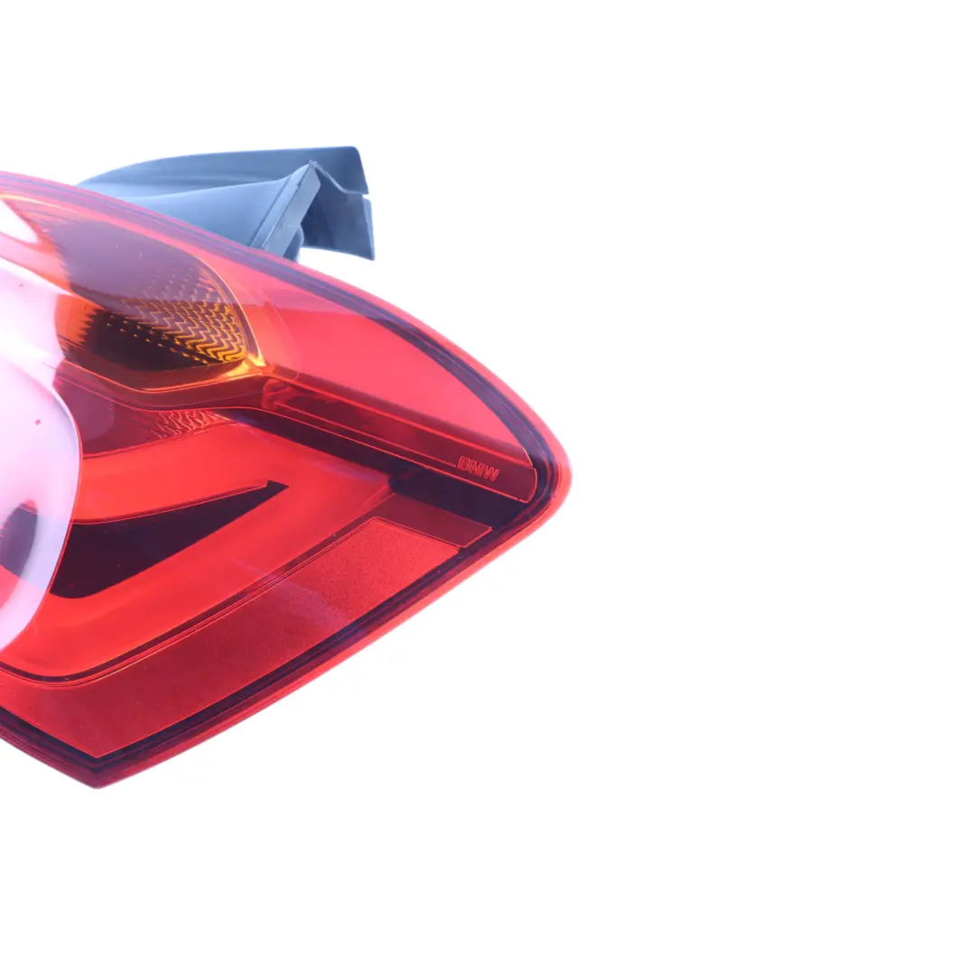 Luz Trasera Panel Lateral Derecho para BMW F20 F21 LCI con número de pieza 7359018 BMW F20 F21 LCI Luz Trasera Panel Lateral Derecho - SKU 7359018-1 - Número de pieza 7359018