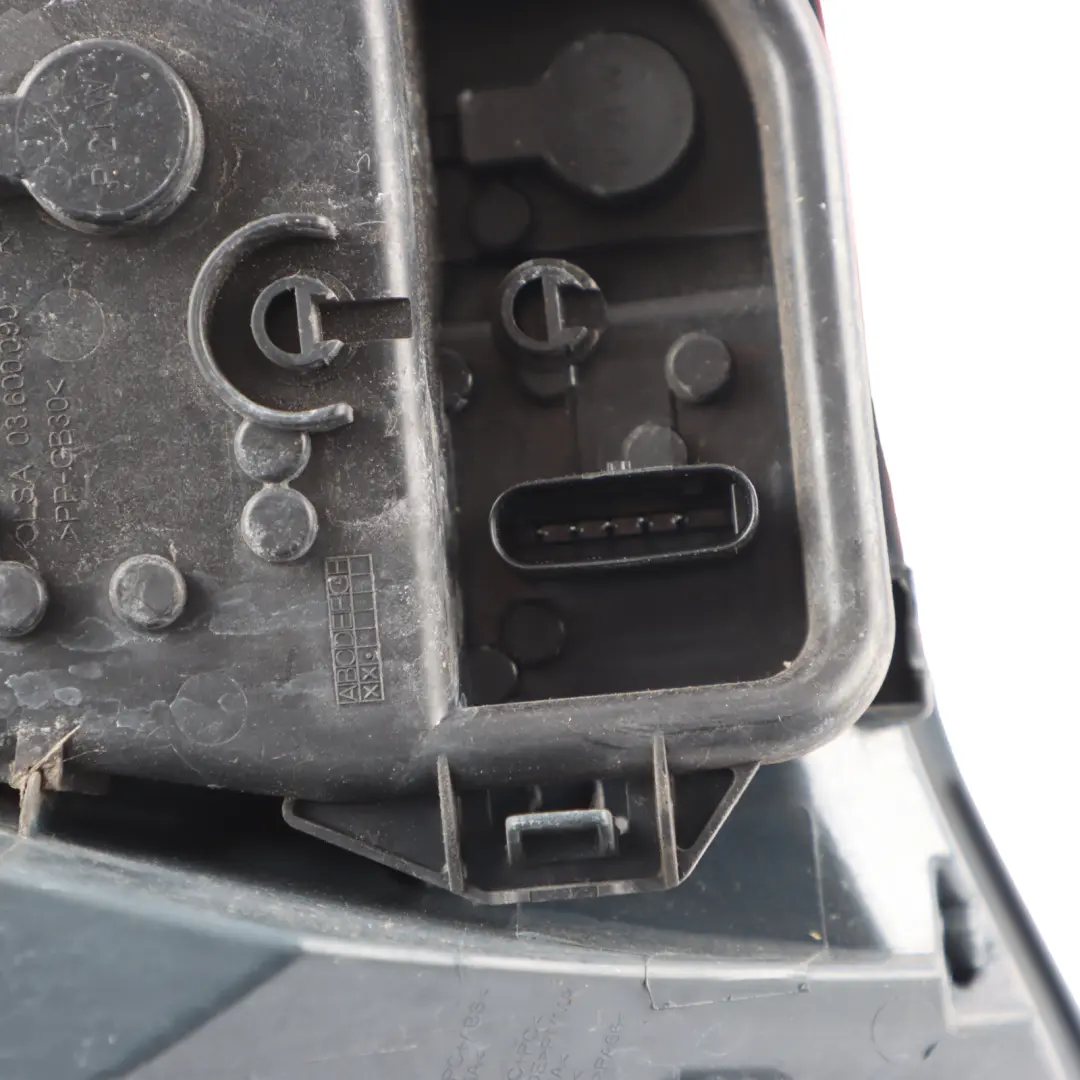 BMW F20 F21 LCI Rücklicht Lampe Seitenverkleidung Rechts - SKU 7359018-1 - Teilenummer 7359018