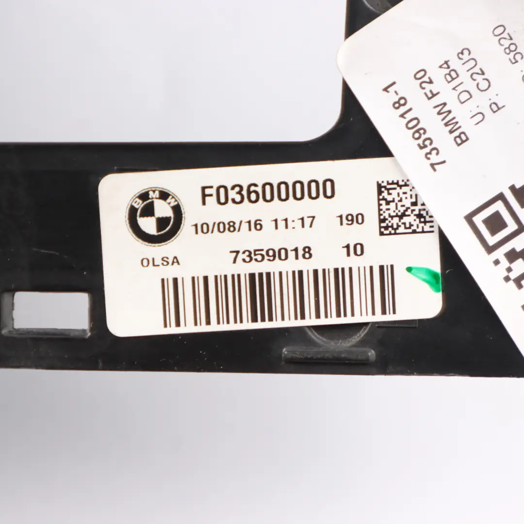 Fanale posteriore Pannello laterale destro per BMW F20 F21 LCI con numero di parte 7359018 BMW F20 F21 LCI Fanale posteriore Pannello laterale destro - SKU 7359018-1 - Numero di parte 7359018