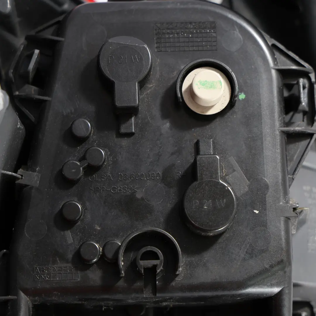 Feu Arrière BMW F20 F21 LCI Panneau Latéral Droit Feu Arrière pour à propos du numéro de pièce 7359018 Feu Arrière BMW F20 F21 LCI Panneau Latéral Droit Feu Arrière - SKU 7359018-4 - Numéro de pièce 7359018