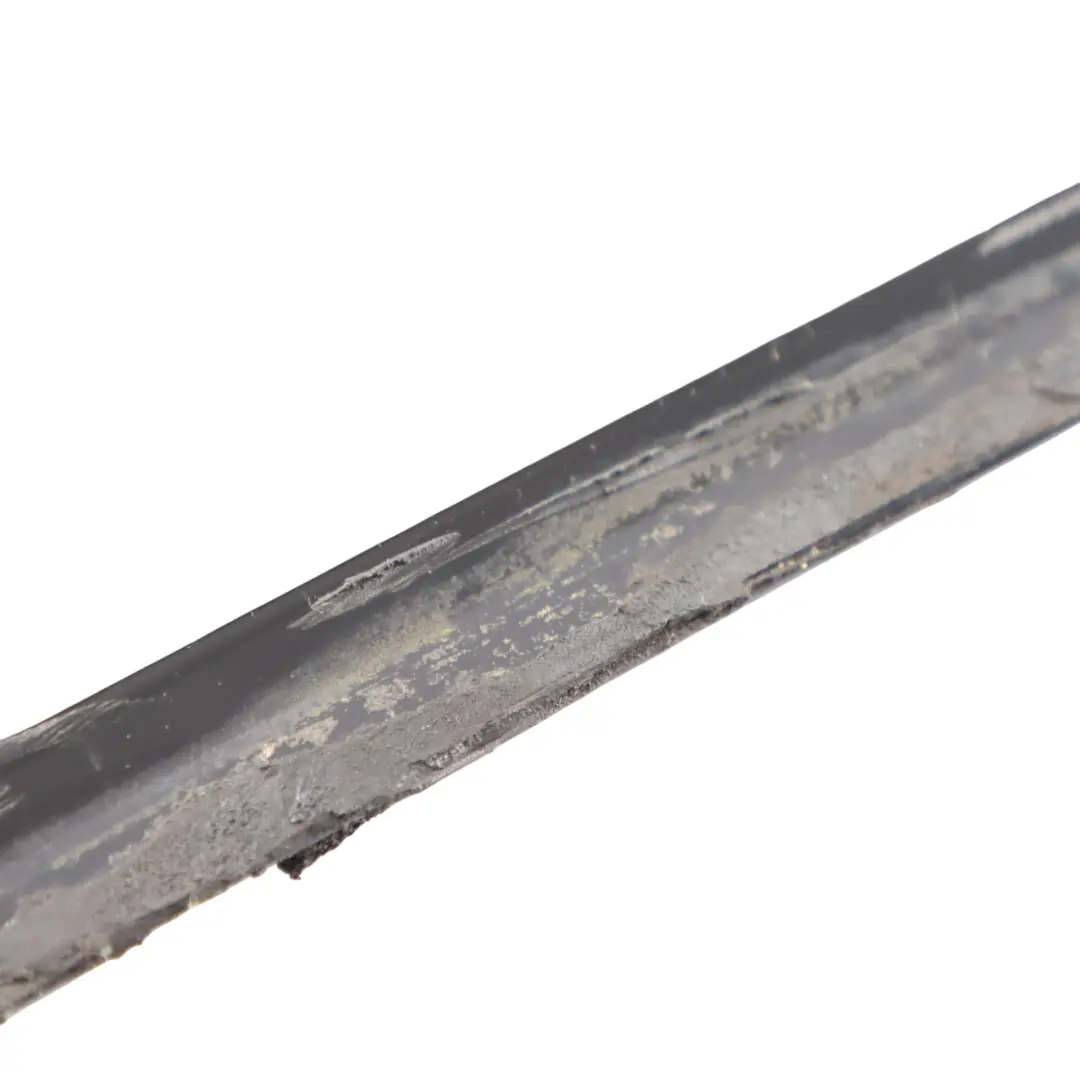 Copertura Colonna Porta Posteriore Destra Trim Alto Lucido per Mini Countryman F60 con numero di parte 7390230 Mini Countryman F60 Copertura Colonna Porta Posteriore Destra Trim Alto Lucido - SKU 7390230 - Numero di parte 7390230