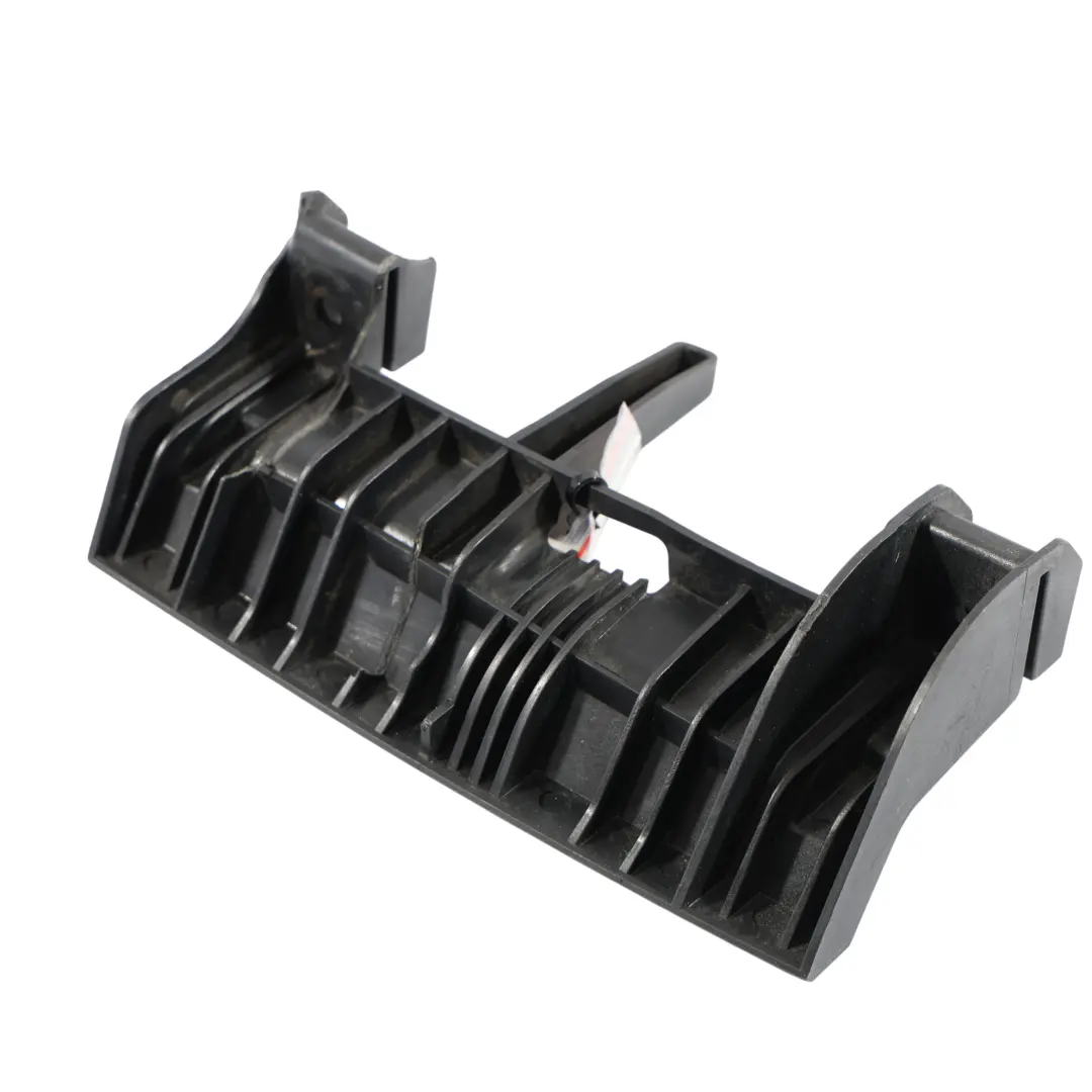 Supporto Faro Anteriore Destro per BMW F45 F46 con numero di parte 7391396 BMW F45 F46 Supporto Faro Anteriore Destro - SKU 7391396 - Numero di parte 7391396