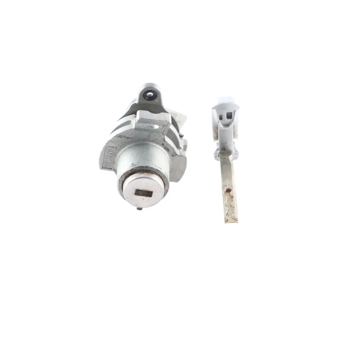 Lock Cylinder BMW F15 F45 F85 Front Door Barrel Key Right O/S to with Part number 7392682 Lock Cylinder BMW F15 F45 F85 Front Door Barrel Key Right O/S - SKU RHD-7392682 - Part number 7392682