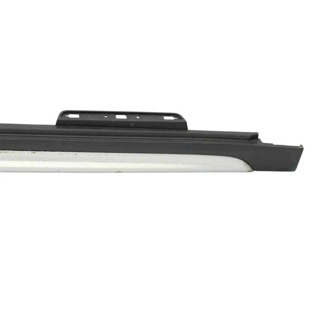 Faldón Lateral Mini Countryman F60 Derecho Umbral Puerta Plata ALL4 para con número de pieza 7467696 Faldón Lateral Mini Countryman F60 Derecho Umbral Puerta Plata ALL4 - SKU 7467696-3 - Número de pieza 7467696