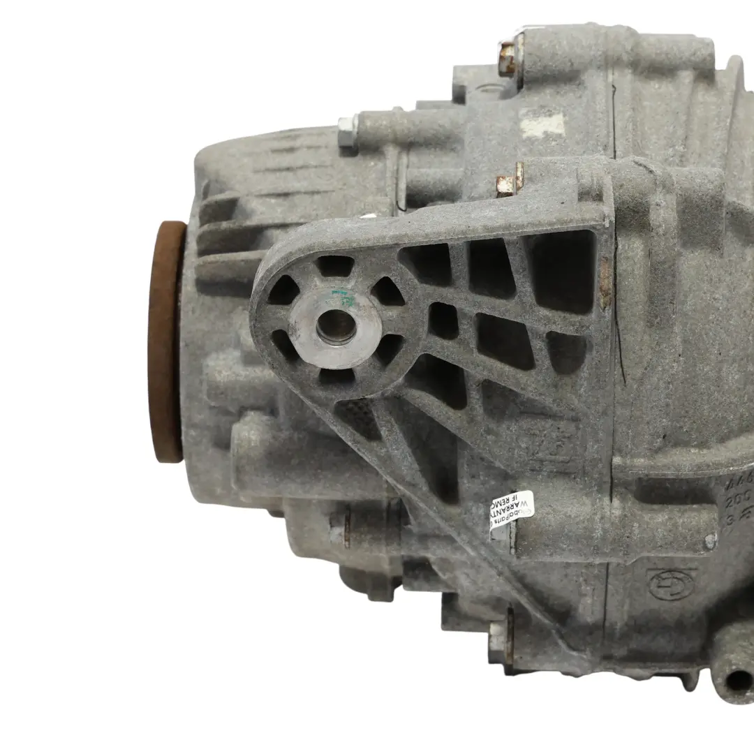 Dyfer Dyferencjał Most Tył 3,15 do BMW F15 F16 E71 o numerze 7595261 BMW F15 F16 E71 Dyfer Dyferencjał Most Tył 3,15 - SKU 7595261 - Numer Części 7595261