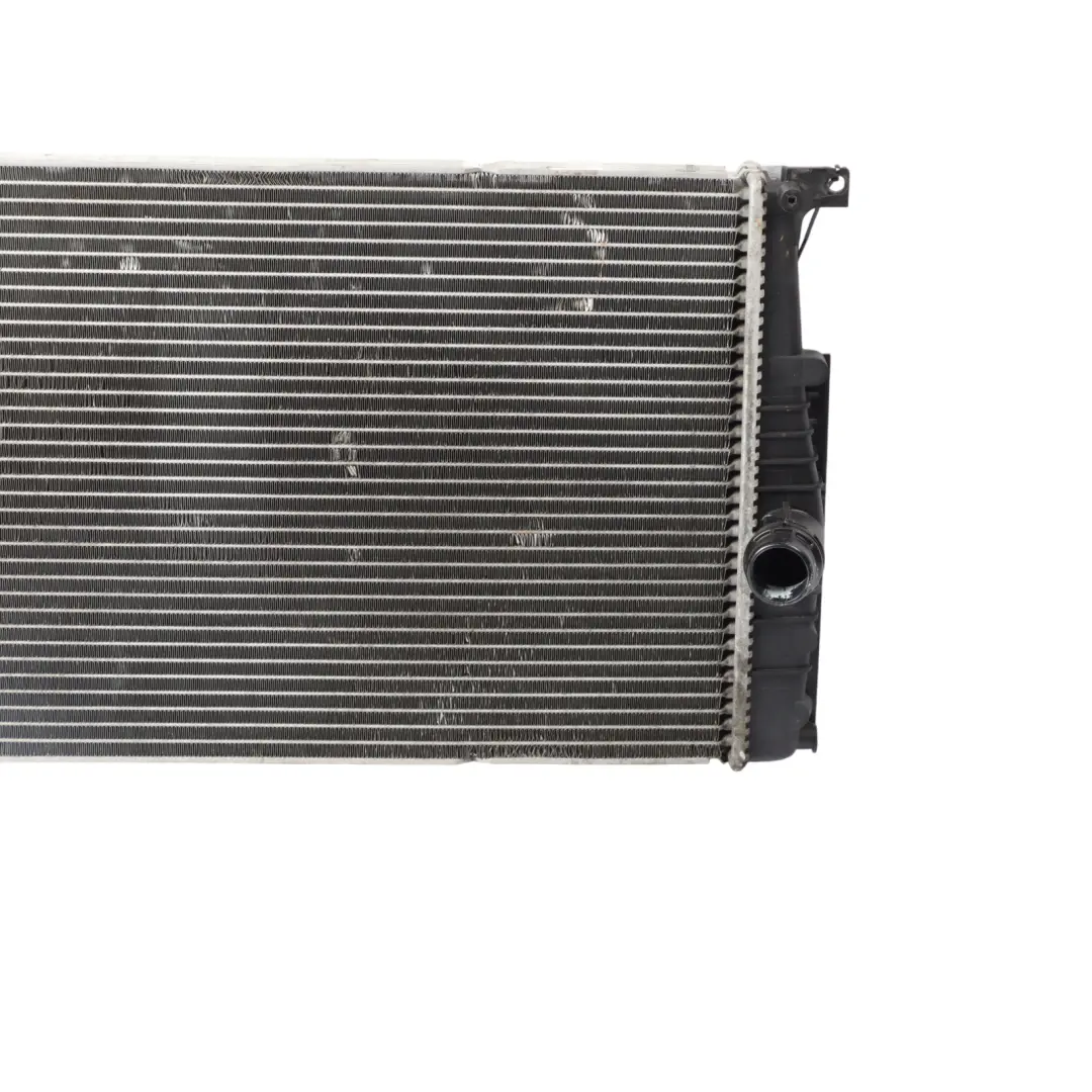 Radiateur Eau Moteur Refroidissement pour BMW F20 F21 F30 F31 à propos du numéro de pièce 7600511 BMW F20 F21 F30 F31 Radiateur Eau Moteur Refroidissement - SKU 7600511-1 - Numéro de pièce 7600511