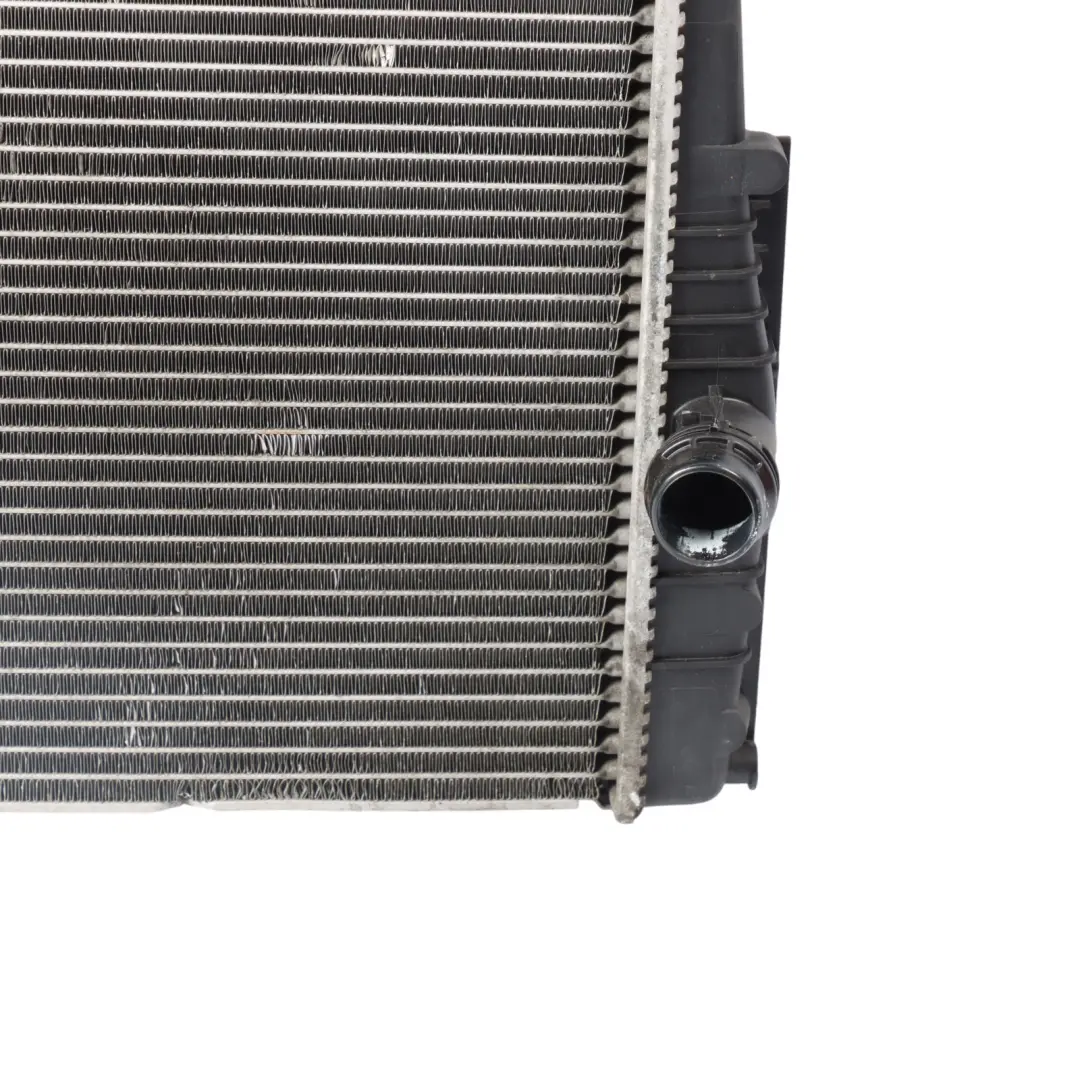 Radiador Motor Refrigerador de Agua para BMW F20 F21 F30 F31 con número de pieza 7600511 BMW F20 F21 F30 F31 Radiador Motor Refrigerador de Agua - SKU 7600511-1 - Número de pieza 7600511