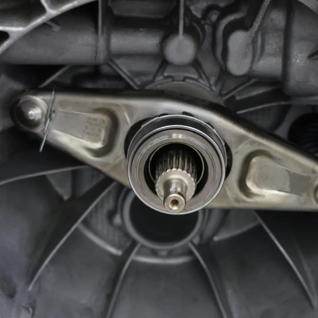 N20 Manual Gearbox GS6-17 WARRANTY 7609460 to BMW Z4 E89 F10 F20 F30 Petrol with Part number 7633990 BMW Z4 E89 F10 F20 F30 Petrol N20 Manual Gearbox GS6-17 WARRANTY 7609460 - SKU 7633990 - Part number 7633990