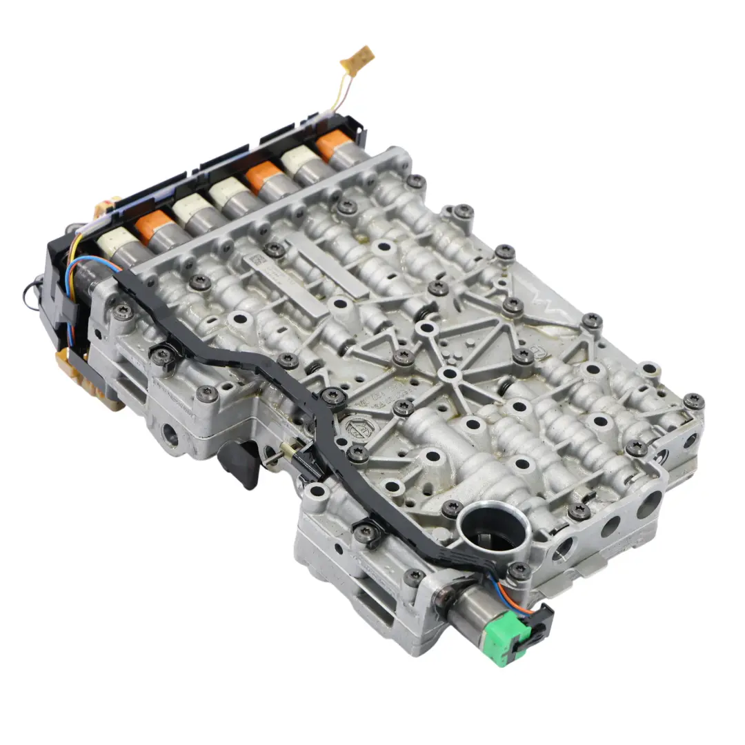 Cambio Automatico Unità Controllo Meccatronica GA8HP45Z per BMW X1 E84 con numero di parte 7647850 BMW X1 E84 Cambio Automatico Unità Controllo Meccatronica GA8HP45Z - SKU 7647850 - Numero di parte 7647850