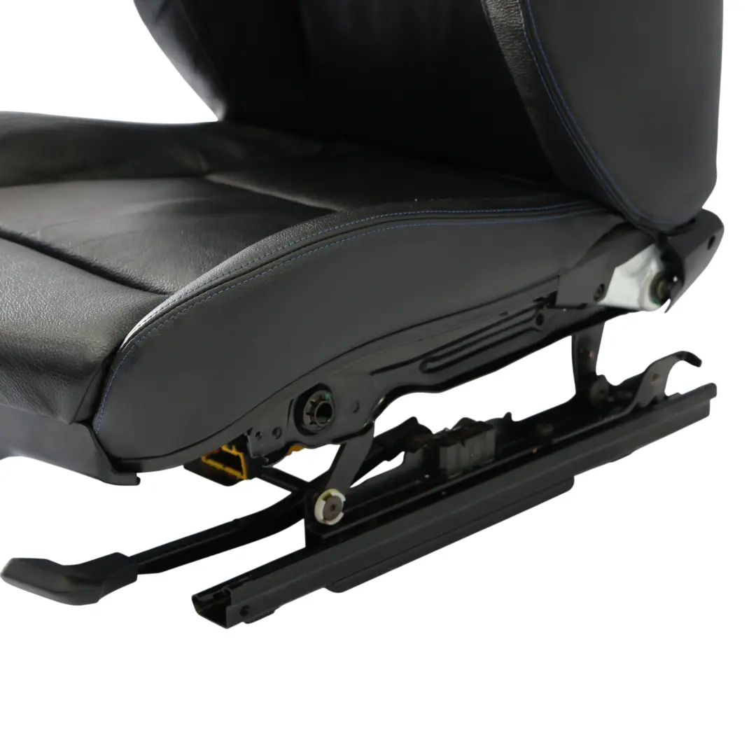 BMW E90 E91 LCI Fotel M Sport Przód Prawy Czarna Skóra Dakota Niebieska Nić - SKU 7843514-1 - Numer Części 7843514