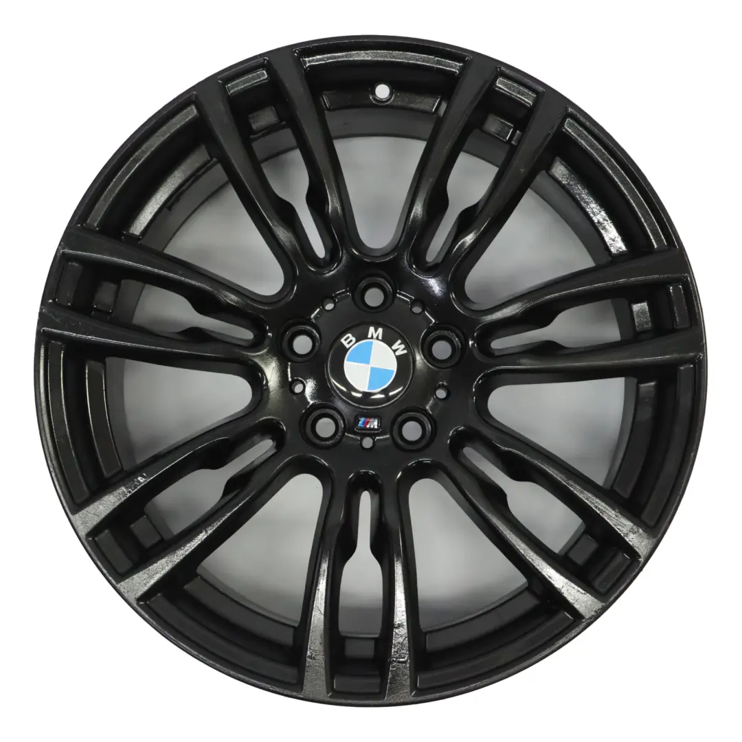 Cerchio posteriore lega nera 19" ET:47 8,5J M Star Spoke 403 per BMW F30 F32 con numero di parte 7845883 BMW F30 F32 Cerchio posteriore lega nera 19" ET:47 8,5J M Star Spoke 403 - SKU 7845883-3 - Numero di parte 7845883