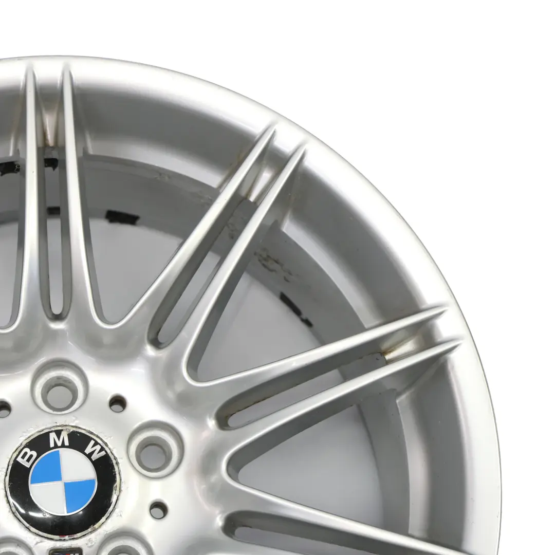 llanta De aleacion De plata 19 "M De doble radio 225 ET:41 9J para BMW E84 con número de pieza 7847084 BMW E84 llanta De aleacion De plata 19 "M De doble radio 225 ET:41 9J - SKU 7847084-1 - Número de pieza 7847084