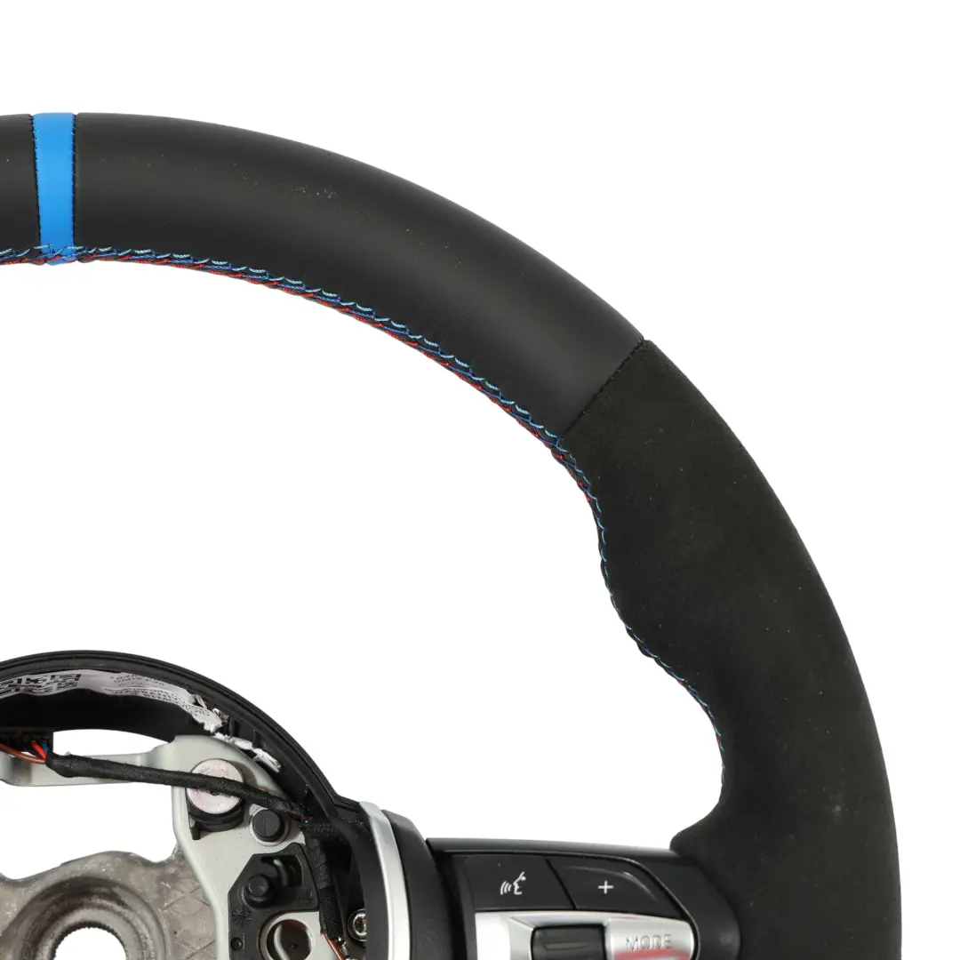 BMW F20 F21 F22 F30 F31 F32 F33 M Sport Volant avec NEUF Noir Cuir / Alcantara - SKU 7848338-4 - Numéro de pièce 7848338