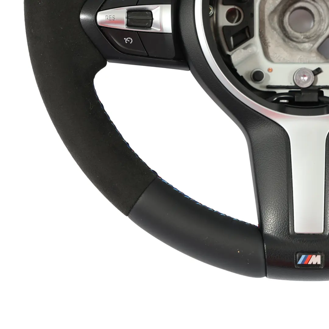 Volant avec NEUF Noir Cuir / Alcantara pour BMW F20 F21 F22 F30 F31 F32 F33 M Sport à propos du numéro de pièce 7848338 BMW F20 F21 F22 F30 F31 F32 F33 M Sport Volant avec NEUF Noir Cuir / Alcantara - SKU 7848338-4 - Numéro de pièce 7848338
