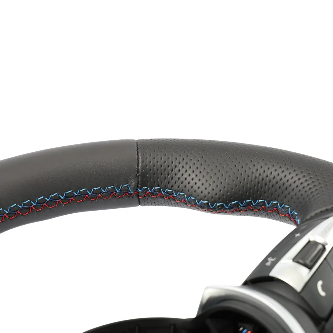 Volant BMW F45 F46 M Sport NOUVEAU Cuir Noir Tricolore pour à propos du numéro de pièce 7851521 Volant BMW F45 F46 M Sport NOUVEAU Cuir Noir Tricolore - SKU 7851521-2 - Numéro de pièce 7851521
