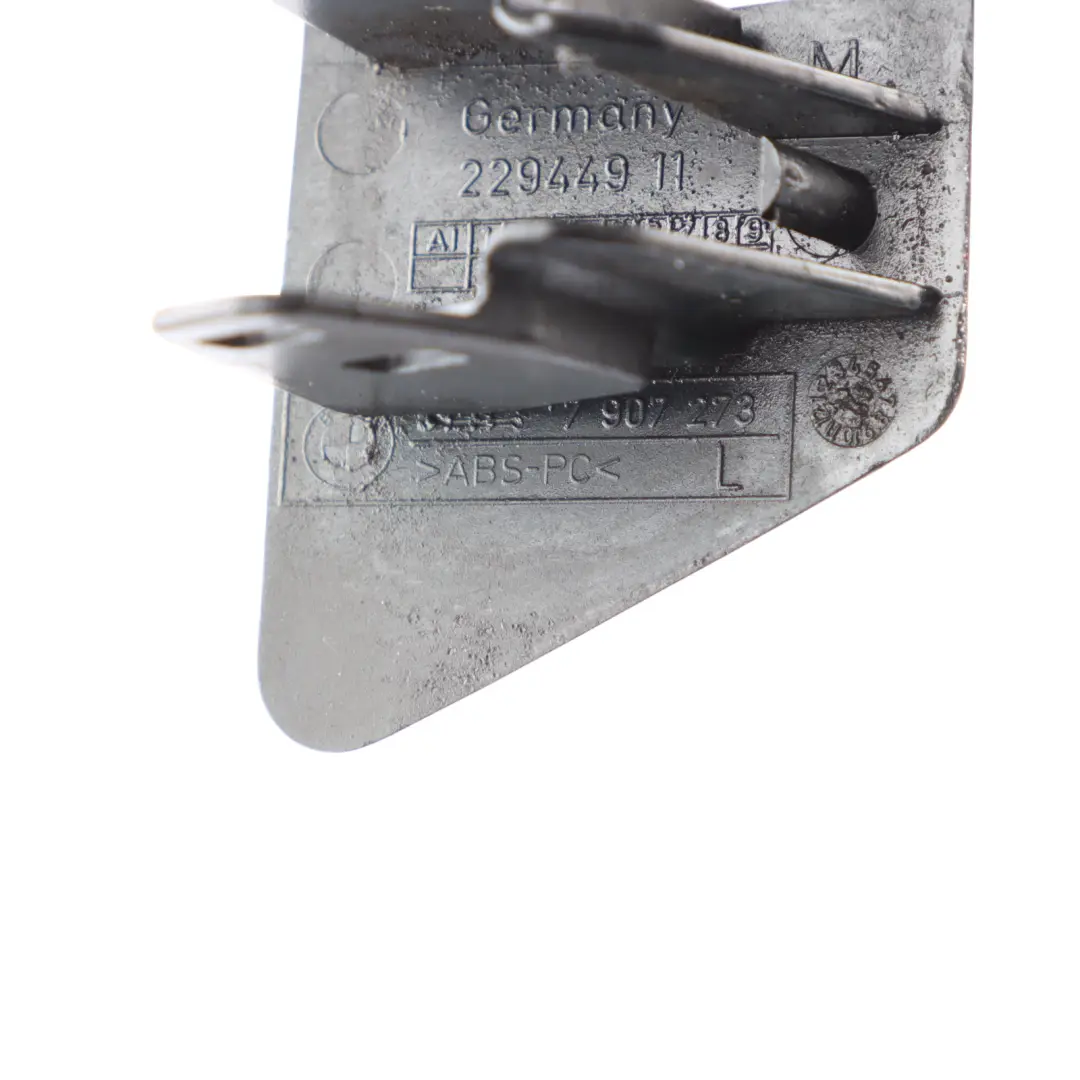 Front Cover Spray Nozzle Flap Left N/S Malachite Green Dark S10 to BMW E90 with Part number 8031307 BMW E90 Front Cover Spray Nozzle Flap Left N/S Malachite Green Dark S10 - SKU 8031307-MAL - Part number 8031307