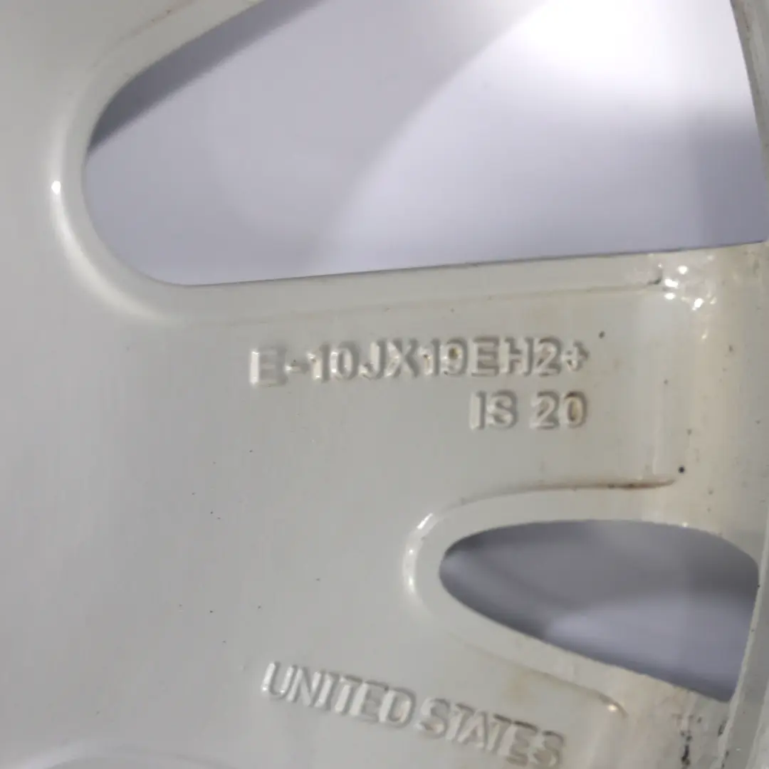 Aluefelge Alu Felge 19" V-Speiche 223 M-Sport ET:20 10J für BMW X5 er E70 mit Teilenummer 8037348 BMW X5 er E70 Aluefelge Alu Felge 19" V-Speiche 223 M-Sport ET:20 10J - SKU 8037348-1 - Teilenummer 8037348