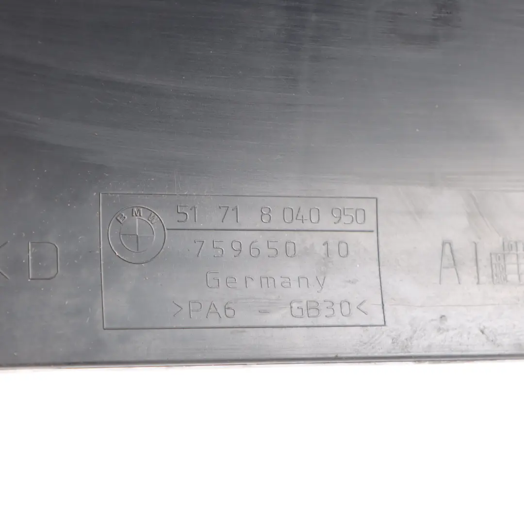 Duct BMW E90 E92 E93 Engine Oil Cooler Front Right Air Channel to Air with Part number 8040950 Air Duct BMW E90 E92 E93 Engine Oil Cooler Front Right Air Channel - SKU 8040950 - Part number 8040950